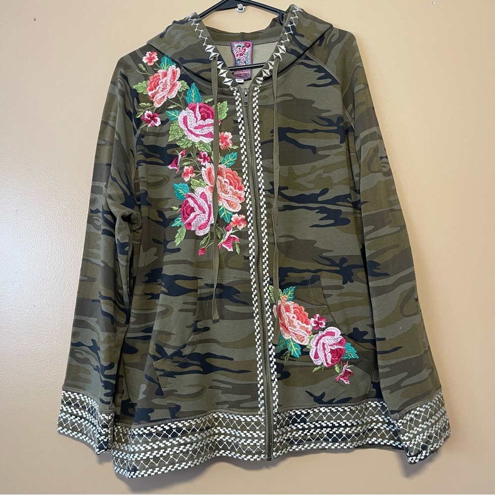 Johnny Was Green Camouflage Jacket with Floral Embroidery size 2x - Picture 3 of 8